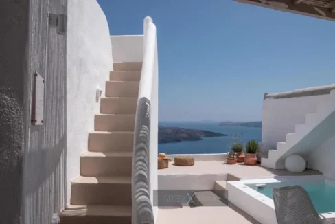 Luxurious Villa for Sale in Santorini, Fira 10