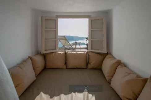 Luxurious Villa for Sale in Santorini, Fira 14