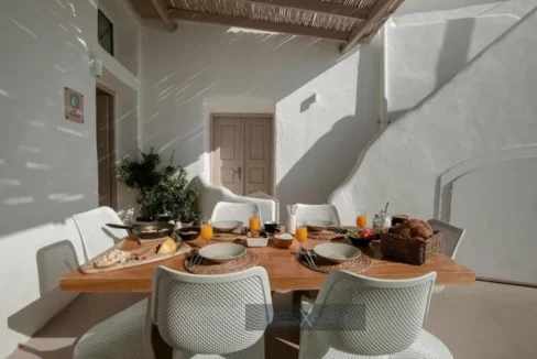 Luxurious Villa for Sale in Santorini, Fira 16