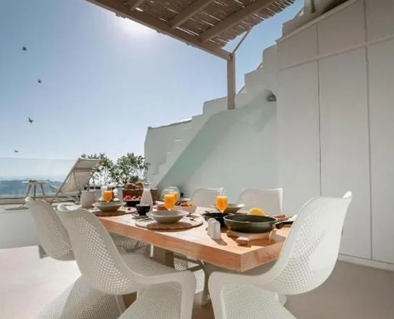 Luxurious Villa for Sale in Santorini, Fira 17