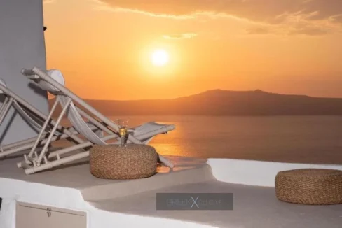 Luxurious Villa for Sale in Santorini, Fira