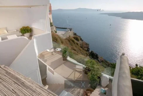 Luxurious Villa for Sale in Santorini, Fira 3