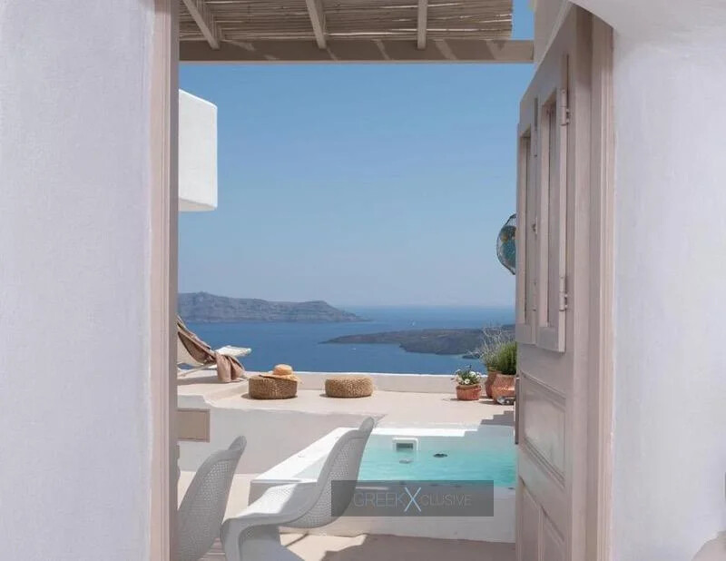 Luxurious Villa for Sale in Santorini, Fira 39