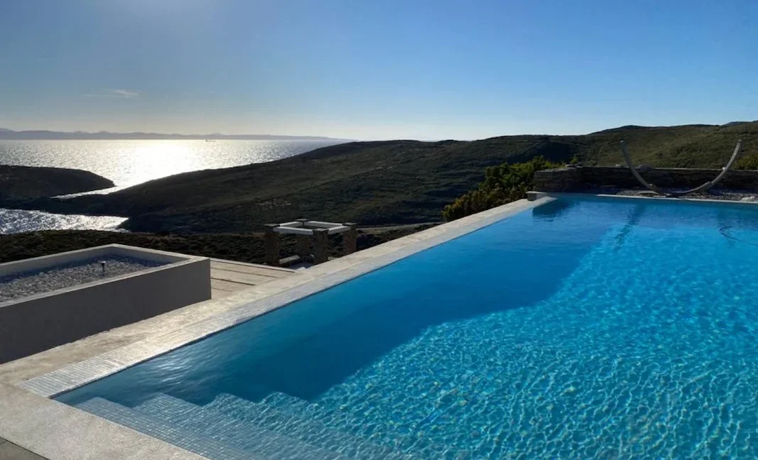 Luxurious Villa with Breathtaking Views in Kea, Greece 1