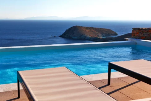 Luxurious Villa with Breathtaking Views in Kea, Greece