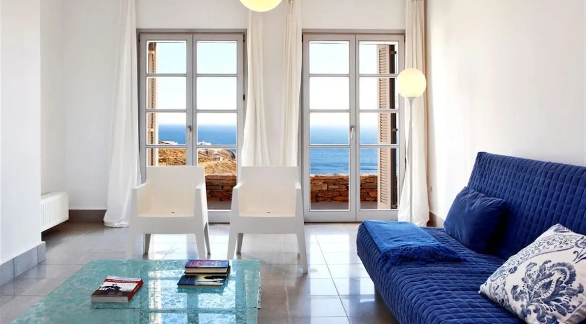 Luxurious Villa with Breathtaking Views in Kea, Greece 6