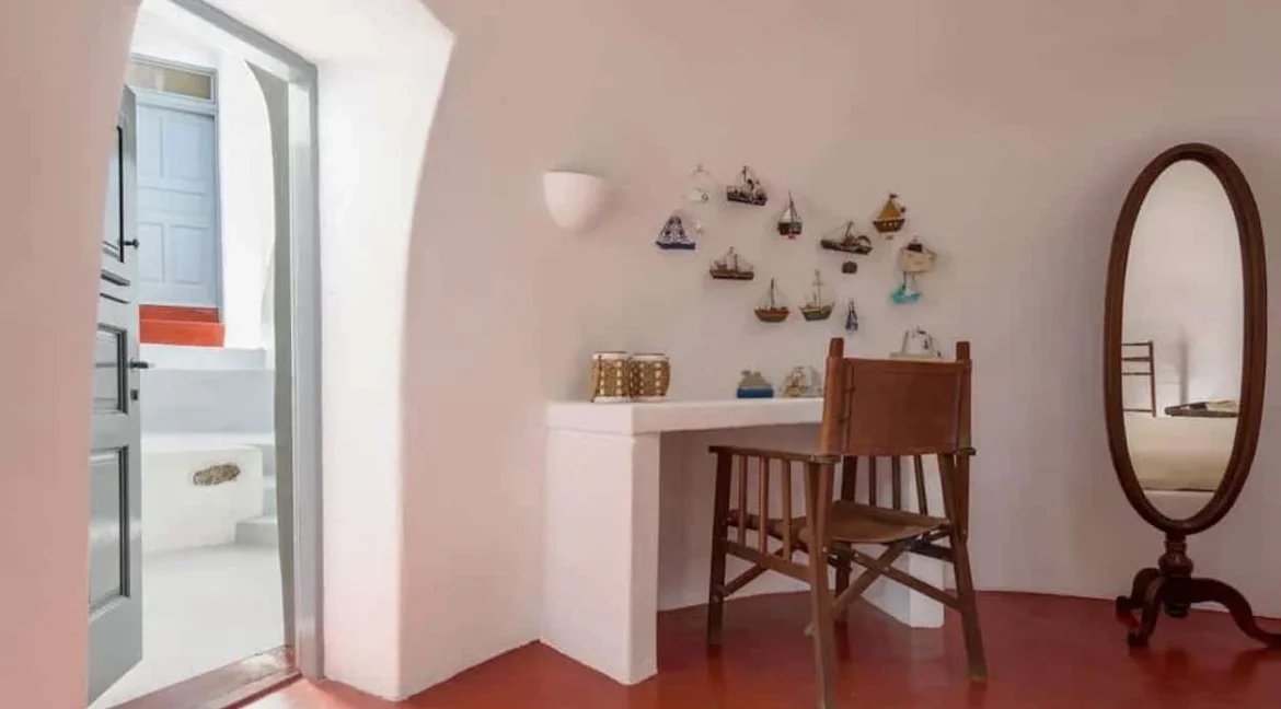 Traditional House for Sale Emporio Santorini 18