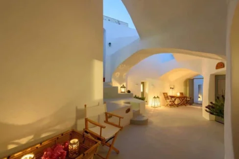 Traditional House for Sale Emporio Santorini 26