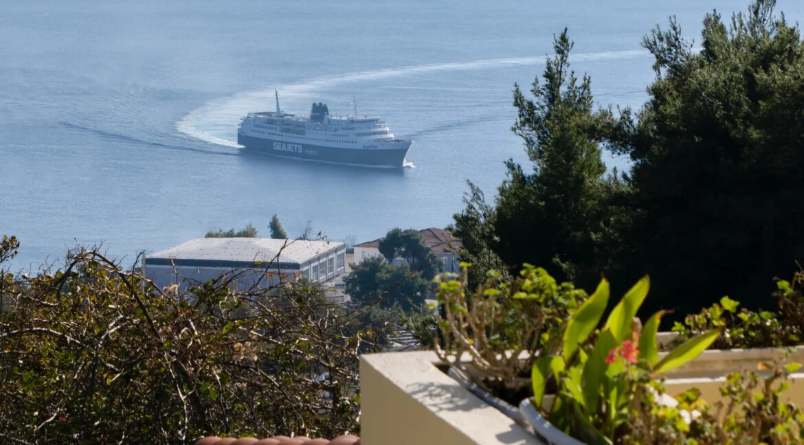 Tranquil Villa with Breathtaking Sea Views in Alonissos 11