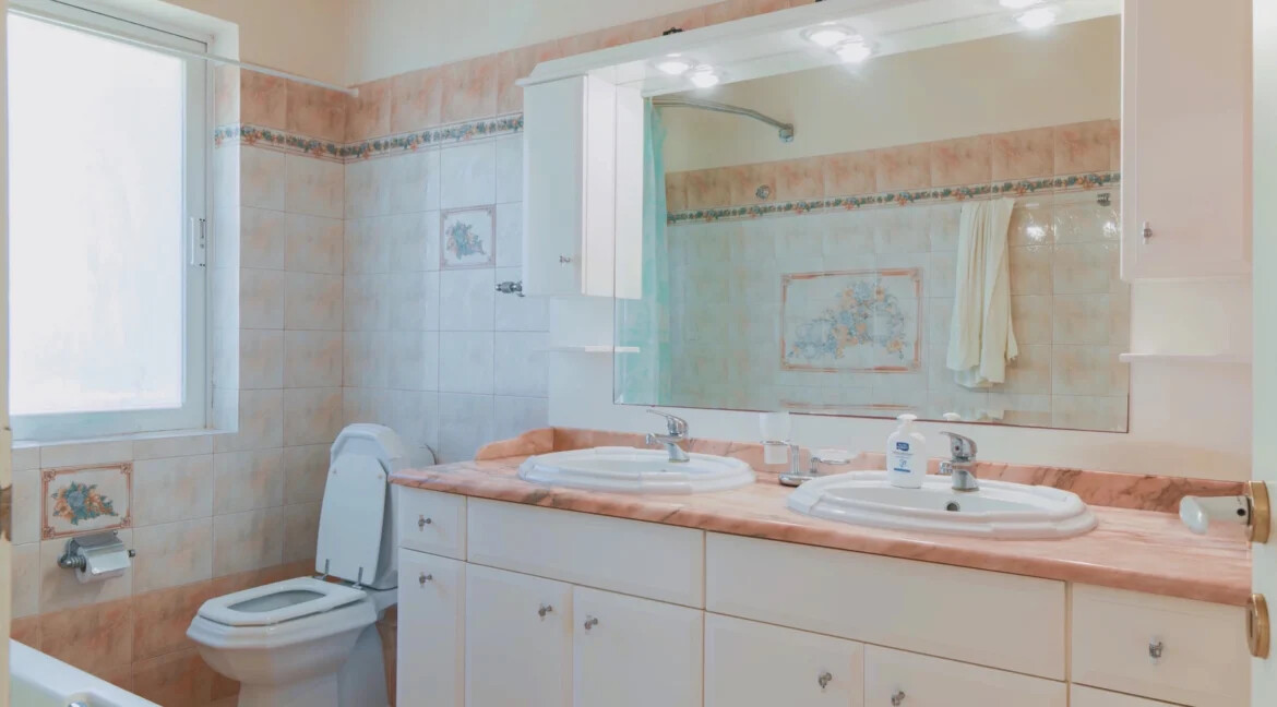 Tranquil Villa with Breathtaking Sea Views in Alonissos 4