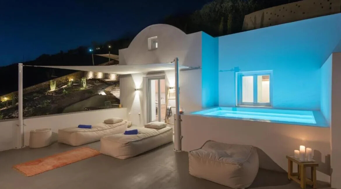 2 Luxury Villas Santorini for sale 19