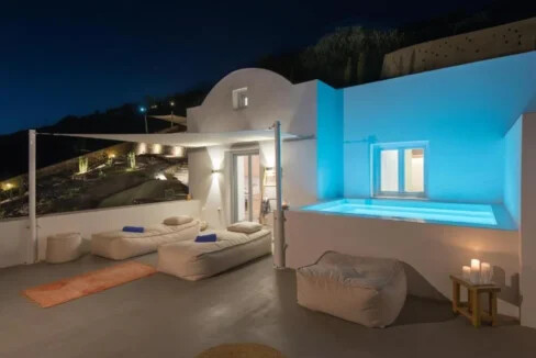 2 Luxury Villas Santorini for sale 19