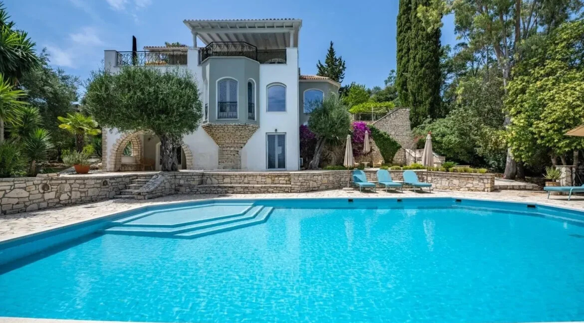 Breathtaking sea views Villa in Corfu for sale