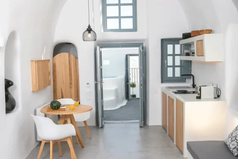Cave House for sale in Pyrgos Santorini 11