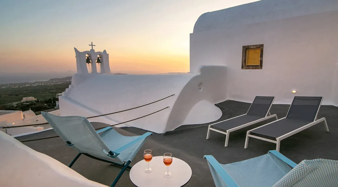 Listing photograph 2 of 11 of the house in Pyrgos Kallistis, published by Greek Exclusive Properties.
