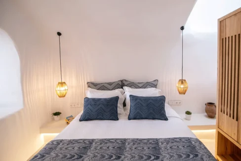 Cave House for sale in Pyrgos Santorini 6