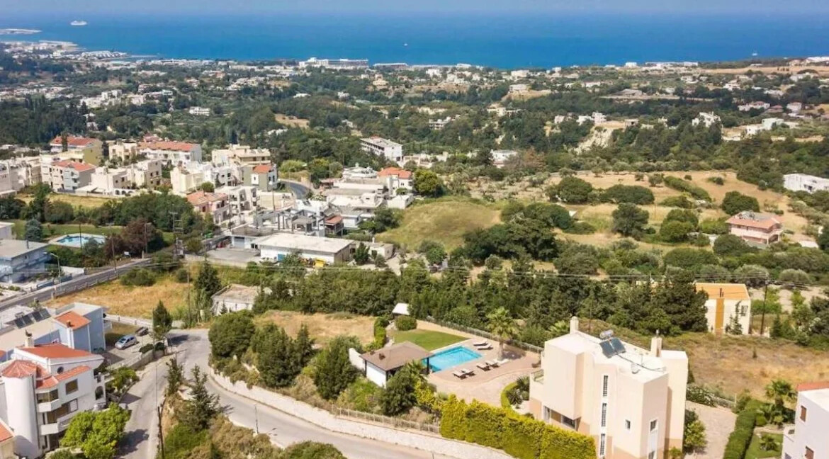 Lavish villa for sale in Rhodes, Koskinou 2