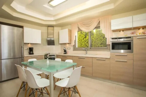 Lavish villa for sale in Rhodes, Koskinou 26