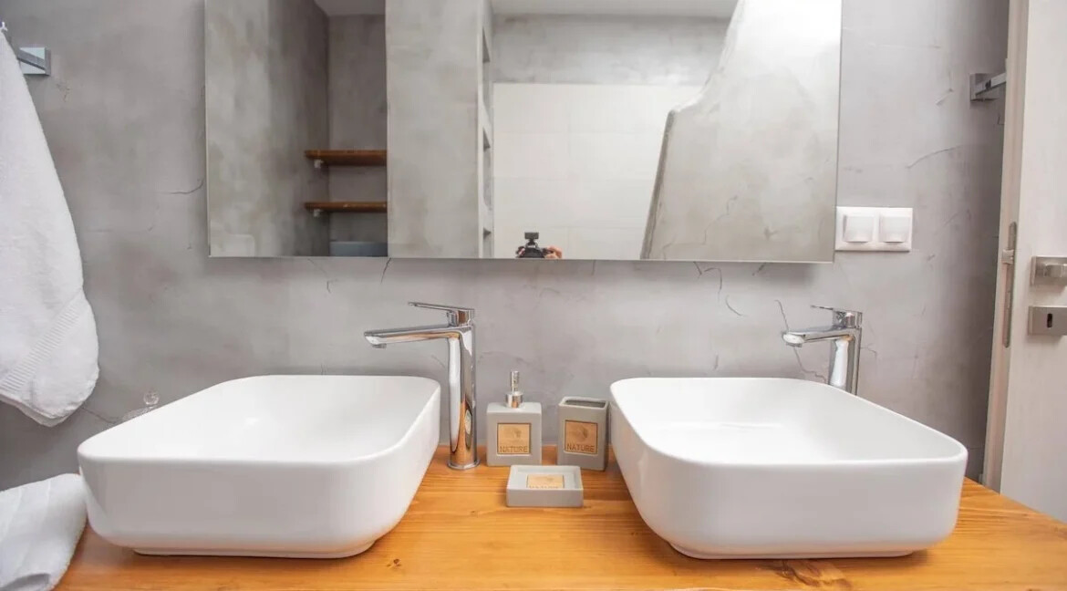 Luxurious beachfront villa for sale in South Crete Greece 18