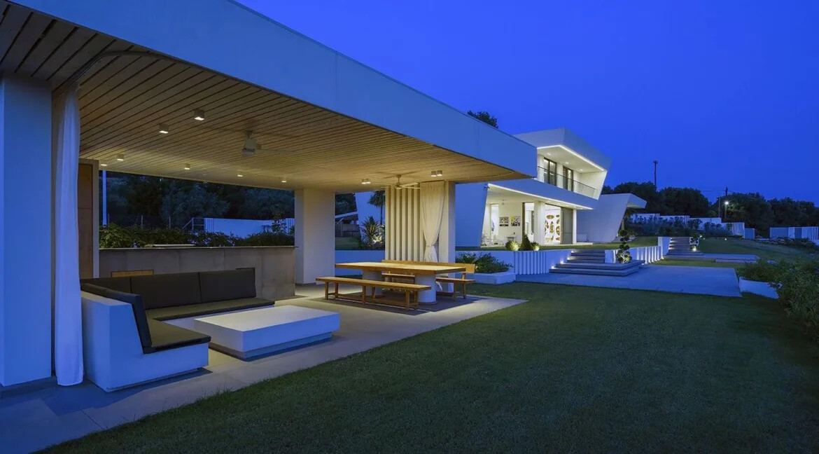 Modern Architecture in Nikiti Sithonia Halkidiki 4