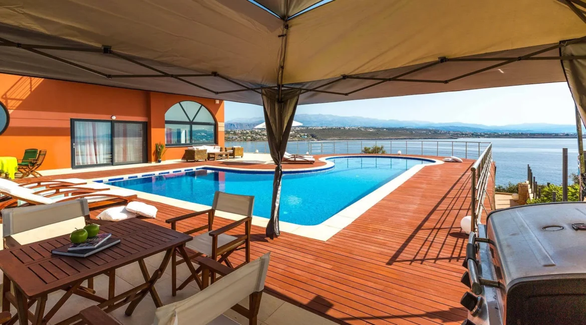 Seafront Villa for sale at Tersanas Chania Crete 13