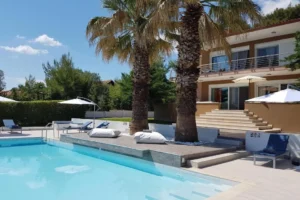 Villa Complex in Kriopigi Halkidiki for sale