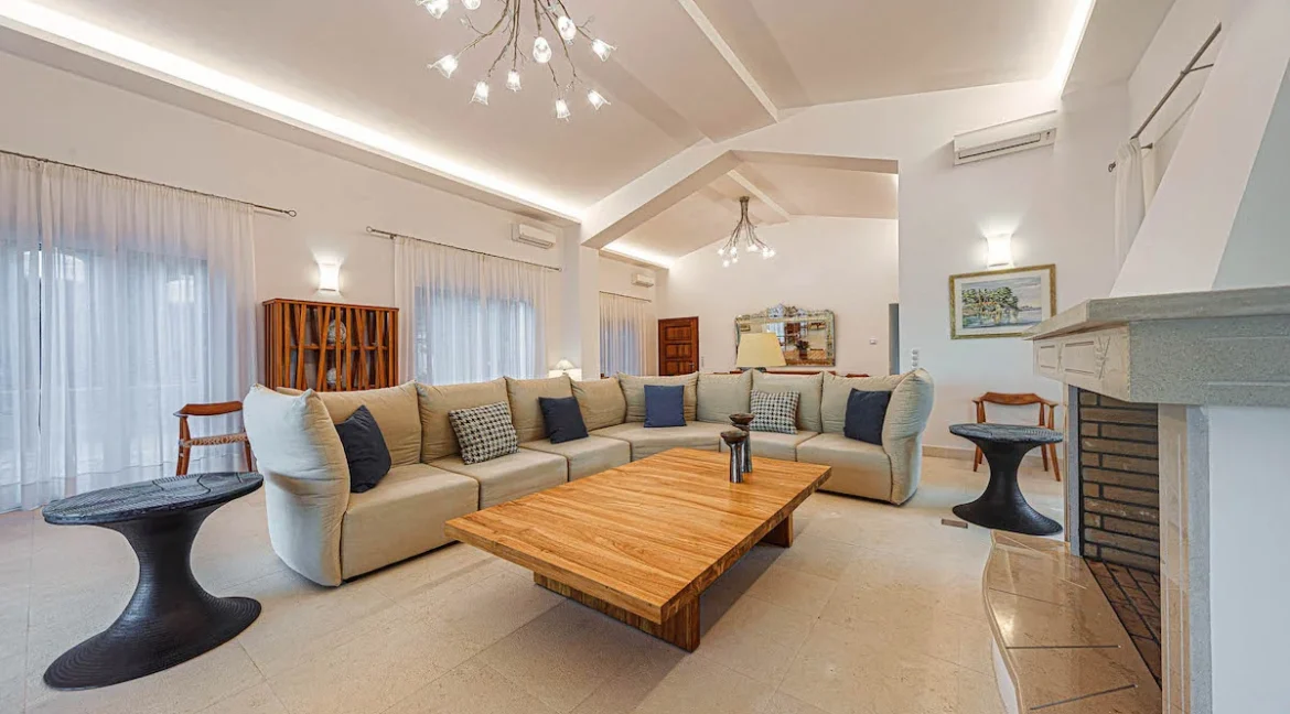 Villa For Sale North East Corfu 11