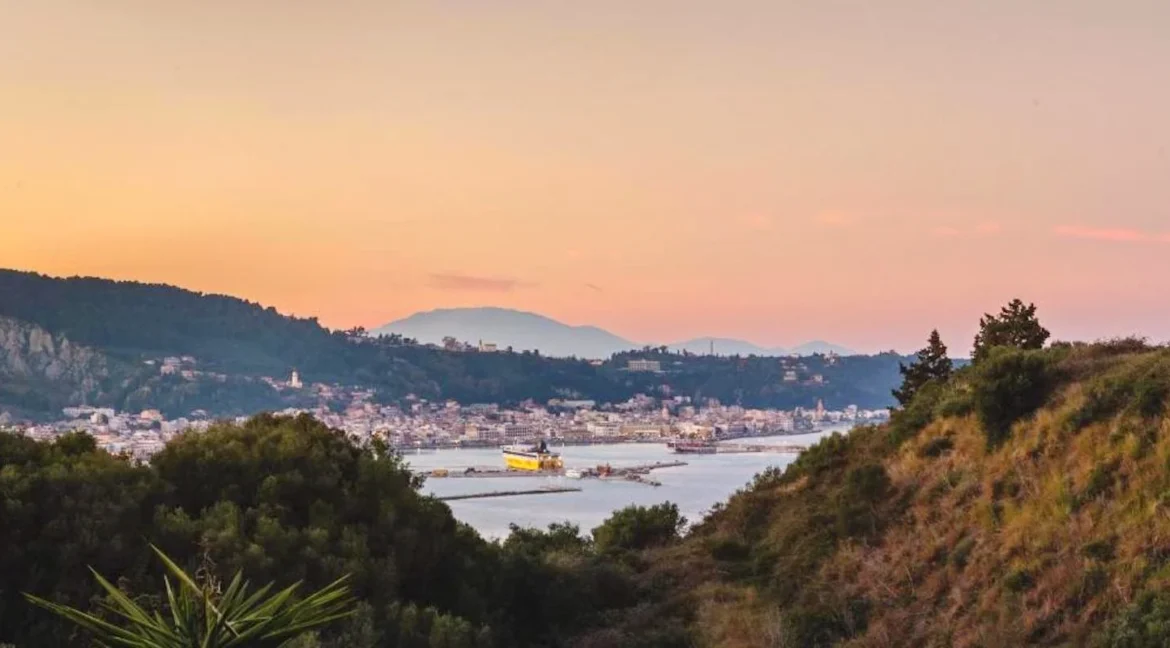 Villa with Panoramic Views in Zakynthos 4