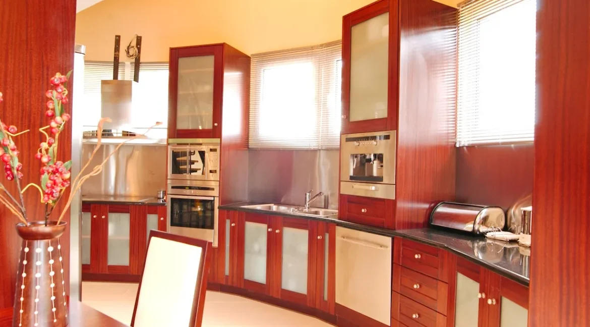 luxury Villa for sale in Corfu with private pool 16
