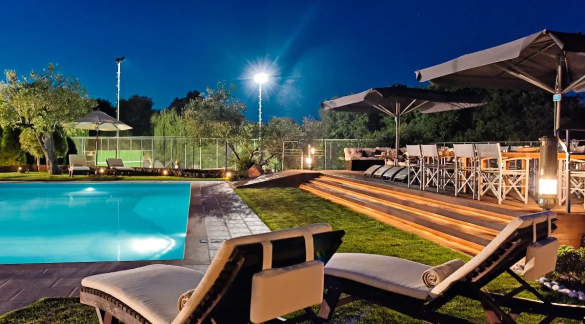 luxury Villa for sale in Corfu with private pool 27