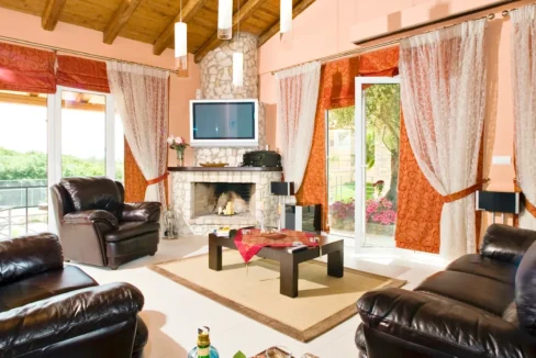 luxury Villa for sale in Corfu with private pool 3