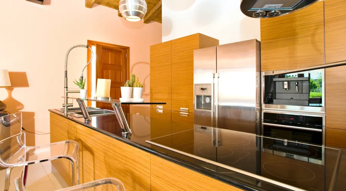 luxury Villa for sale in Corfu with private pool 4