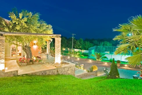 luxury Villa for sale in Corfu with private pool 8