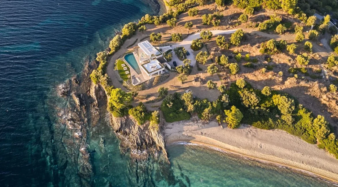 Amazing and Unique Seafront Mansion in Halkidiki 2