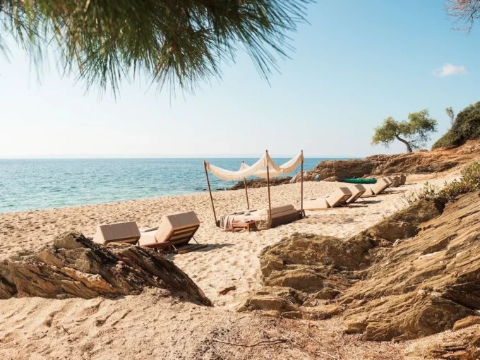 Seafront Mansion in Halkidiki for sale