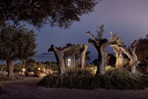 Amazing and Unique Seafront Mansion in Halkidiki 5