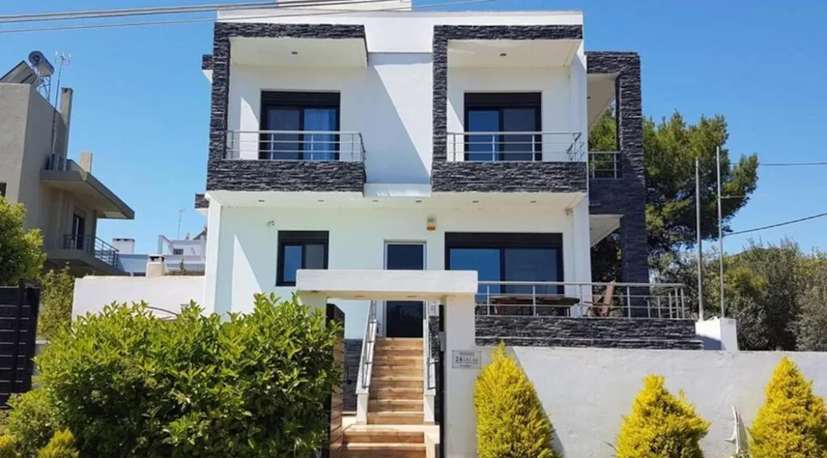 Beautiful villa in Artemida, Athens for sale