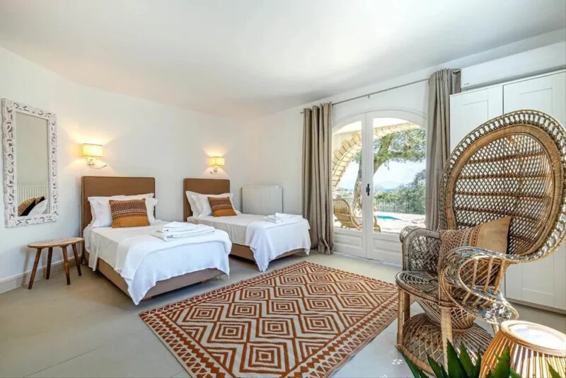 Sea views Villa in Corfu for sale