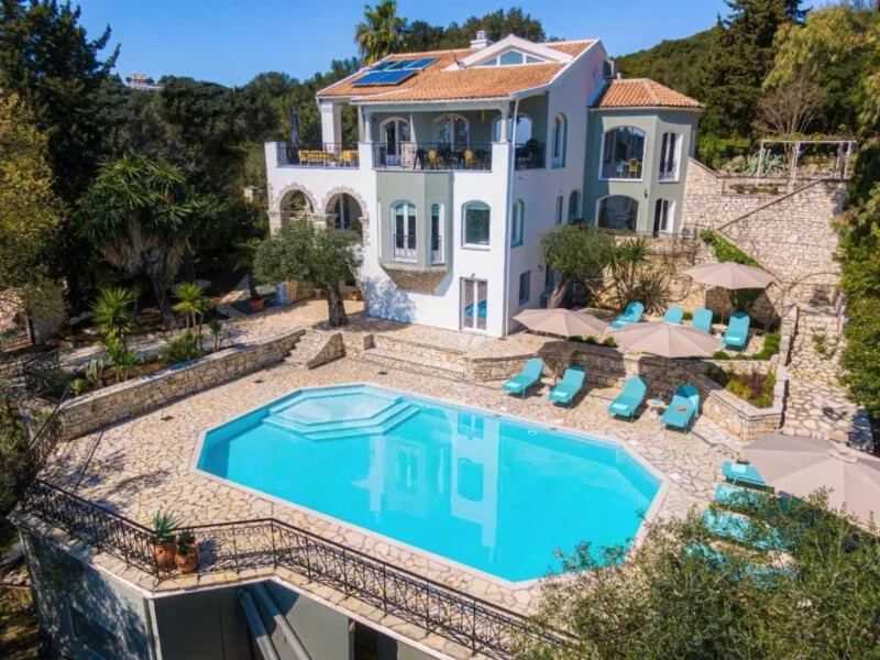 Sea views Villa in Corfu for sale