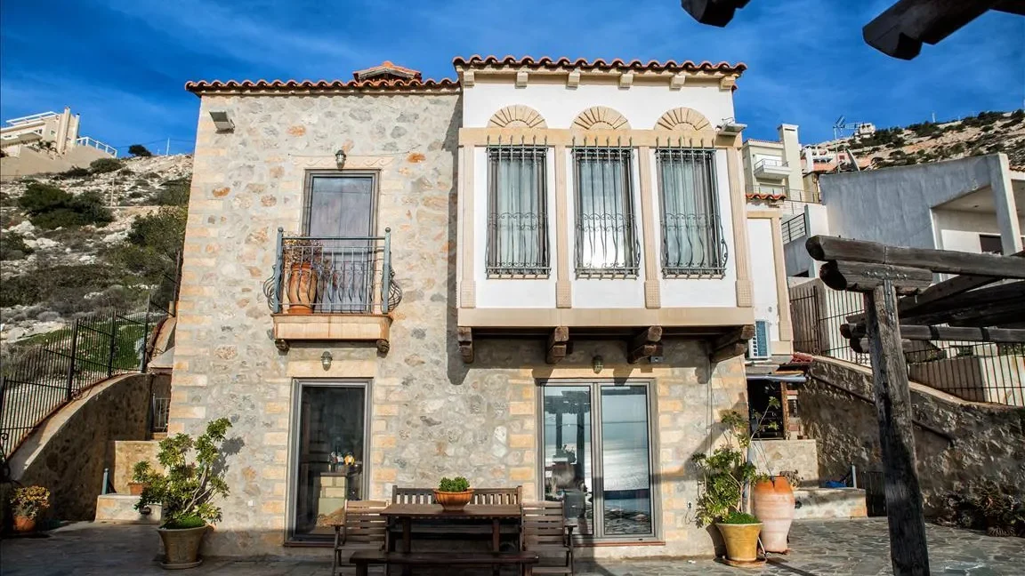 Castle Stone villa for sale in South Athens 15