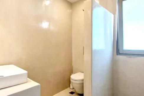 Charming ground floor house for sale in Paros 11