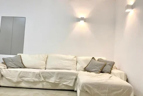 Charming ground floor house for sale in Paros 19