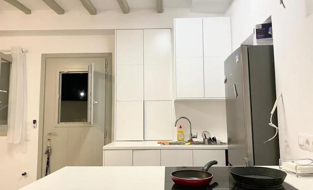 Charming ground floor house for sale in Paros 22