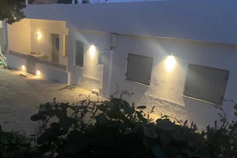 Charming ground floor house for sale in Paros 25