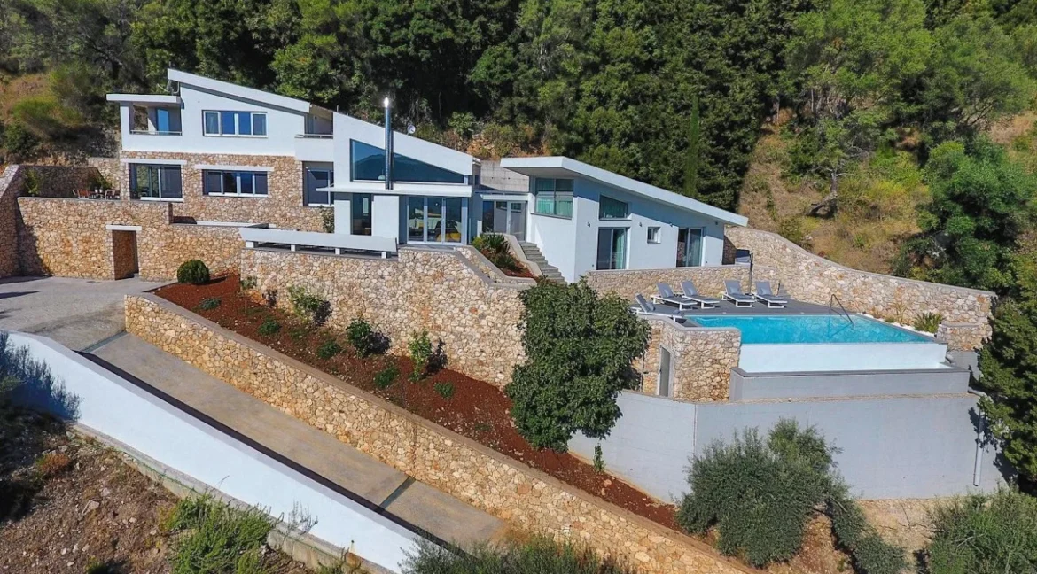 For Sale: Luxurious Villa in Lefkada, Nydri 18