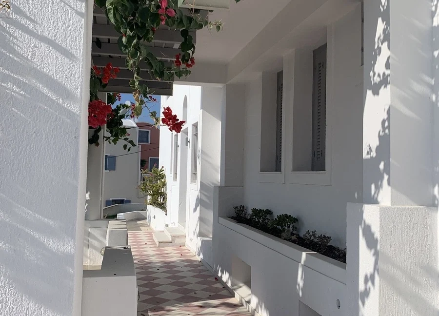 House for sale in Santorini 4