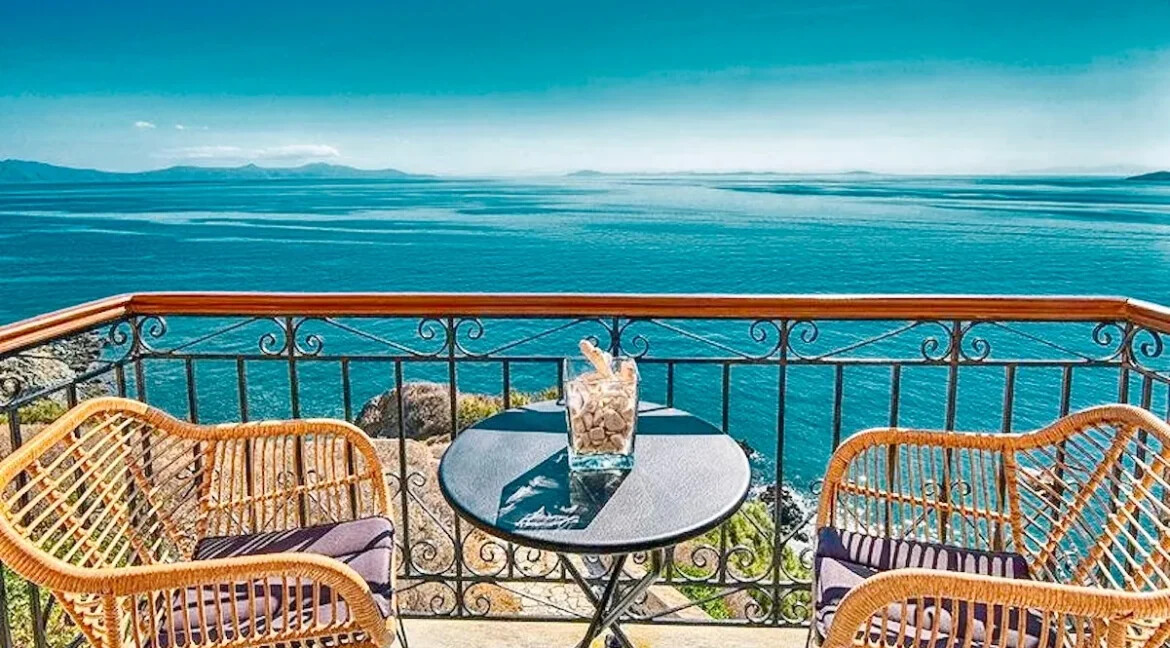 Luxurious 19th-Century Mansion in Ermoupolis, Syros for sale 9