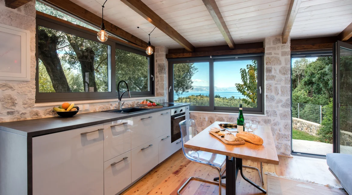 Luxurious Hillside Villa for sale in Corfu 10