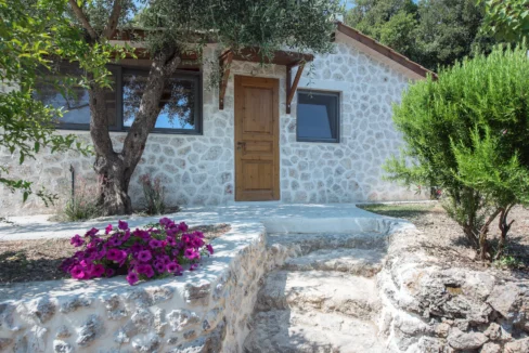 Luxurious Hillside Villa for sale in Corfu 15