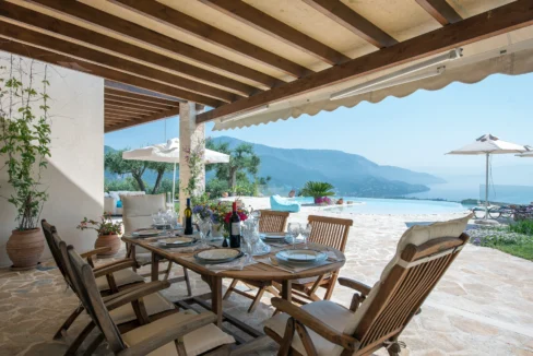 Luxurious Hillside Villa for sale in Corfu 16